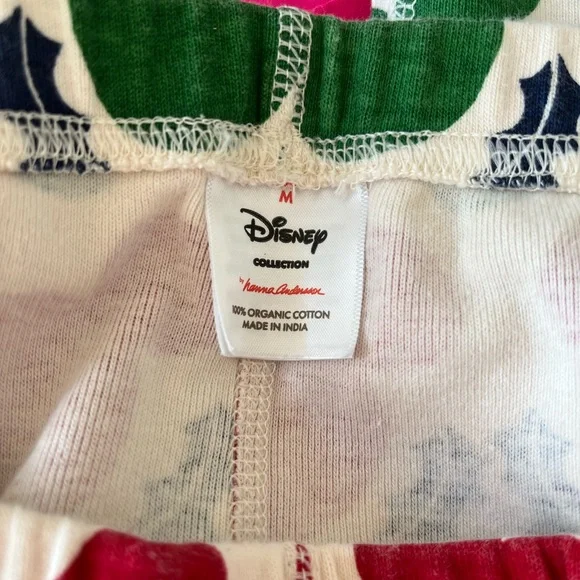 Hanna Andersson Women’s Mickey Mouse Christmas Pajama Set - Picture 6 of 6